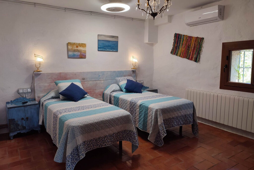 Abellerol-2-llits-i-AC-3